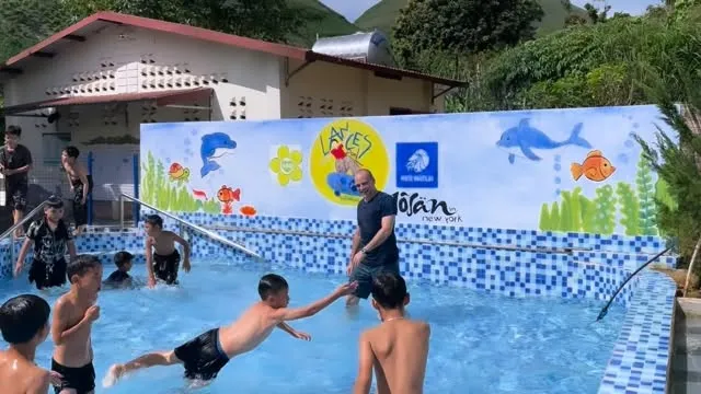 It’s an all out pool party now! Children’s community swimming pool launch in Van Ho, Son La.